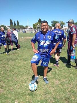 Gabino Ledesma en partido de fútbol