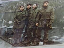 Gómez y compañeros navegando