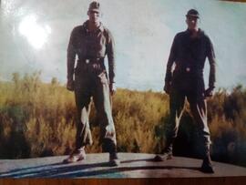 Antonio Delgado junto a un compañero